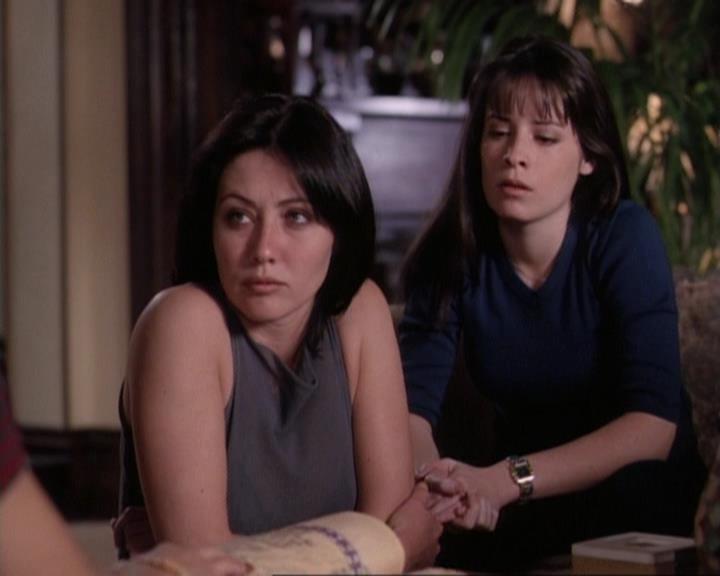Charmed-Online-dot-net_116WichPrueIsItAnyway0752.jpg