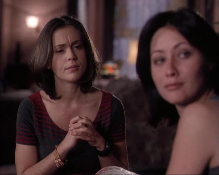 Charmed-Online-dot-net_116WichPrueIsItAnyway0766.jpg Charmed-Online-dot-net_116WichPrueIsItAnyway0766.jpg