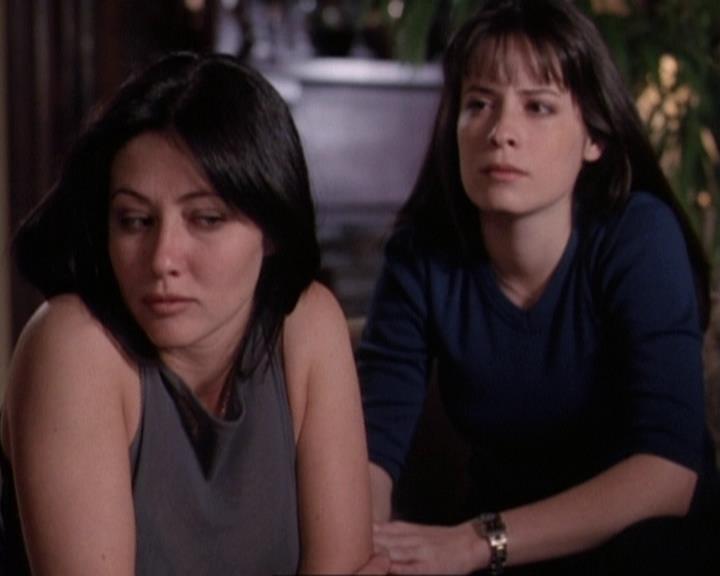 Charmed-Online-dot-net_116WichPrueIsItAnyway0774.jpg