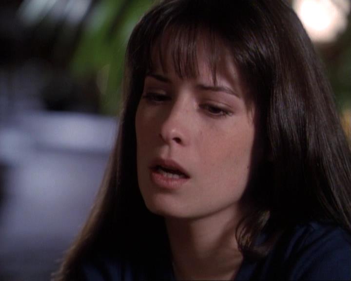 Charmed-Online-dot-net_116WichPrueIsItAnyway0796.jpg