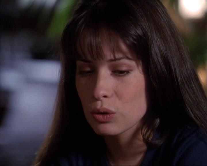 Charmed-Online-dot-net_116WichPrueIsItAnyway0810.jpg