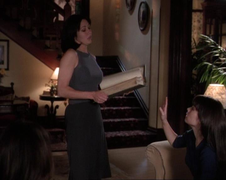 Charmed-Online-dot-net_116WichPrueIsItAnyway0819.jpg