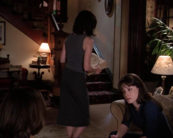 Charmed-Online-dot-net_116WichPrueIsItAnyway0832.jpg