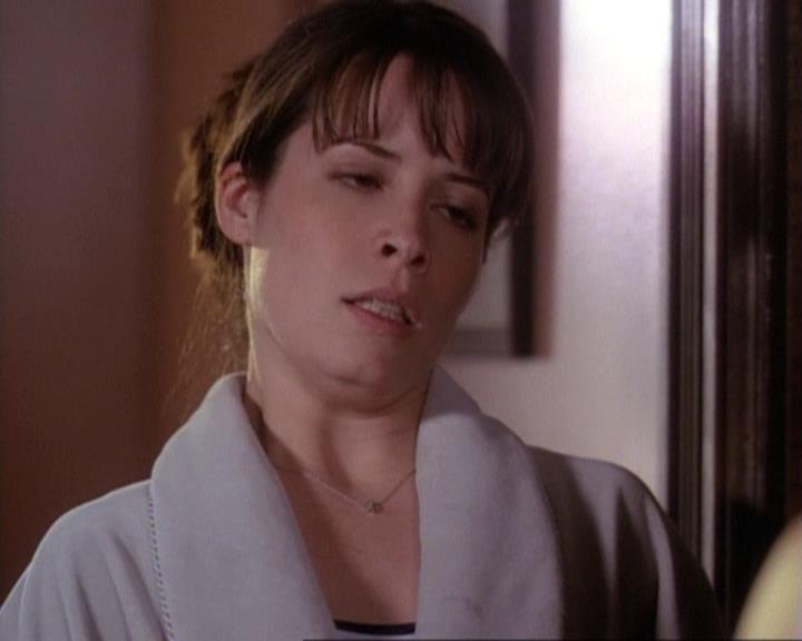 Charmed-Online-dot-net_116WichPrueIsItAnyway0901.jpg