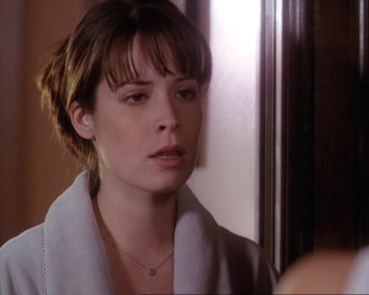 Charmed-Online-dot-net_116WichPrueIsItAnyway0905.jpg