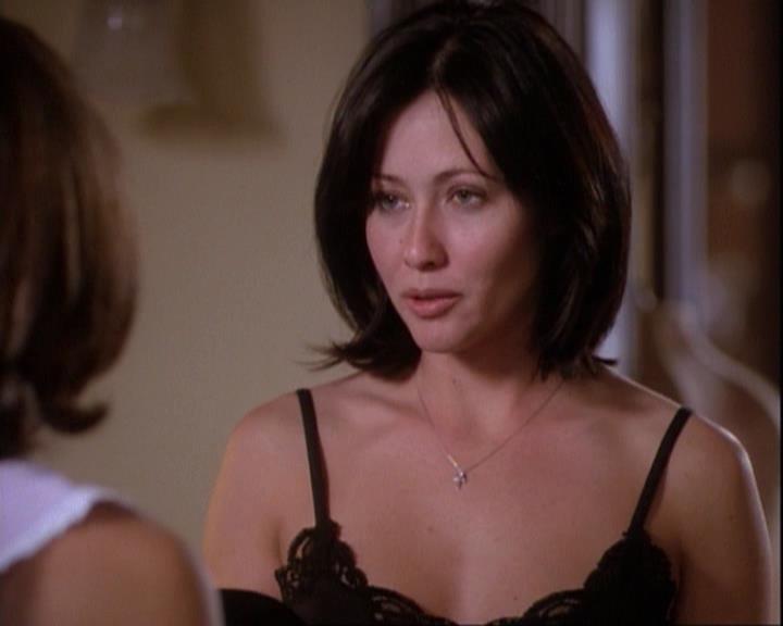 Charmed-Online-dot-net_116WichPrueIsItAnyway0970.jpg Charmed-Online-dot-net_116WichPrueIsItAnyway0970.jpg