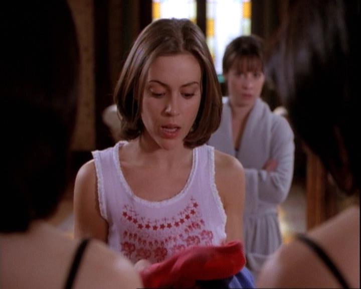 Charmed-Online-dot-net_116WichPrueIsItAnyway0974.jpg Charmed-Online-dot-net_116WichPrueIsItAnyway0974.jpg