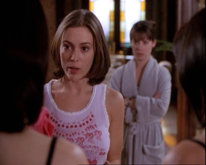 Charmed-Online-dot-net_116WichPrueIsItAnyway0975.jpg Charmed-Online-dot-net_116WichPrueIsItAnyway0975.jpg