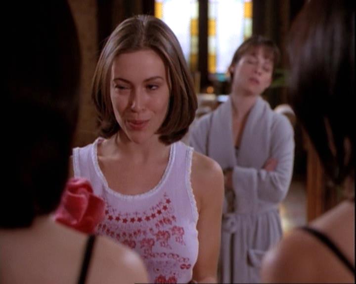 Charmed-Online-dot-net_116WichPrueIsItAnyway0976.jpg Charmed-Online-dot-net_116WichPrueIsItAnyway0976.jpg