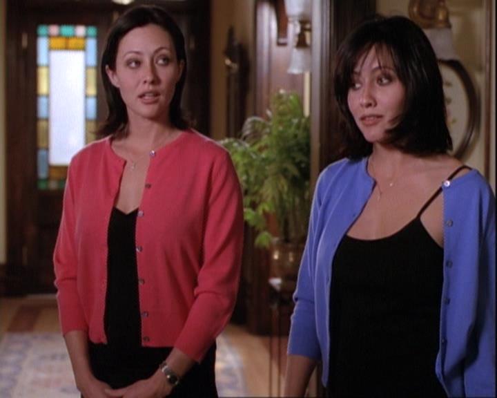 Charmed-Online-dot-net_116WichPrueIsItAnyway0998.jpg Charmed-Online-dot-net_116WichPrueIsItAnyway0998.jpg