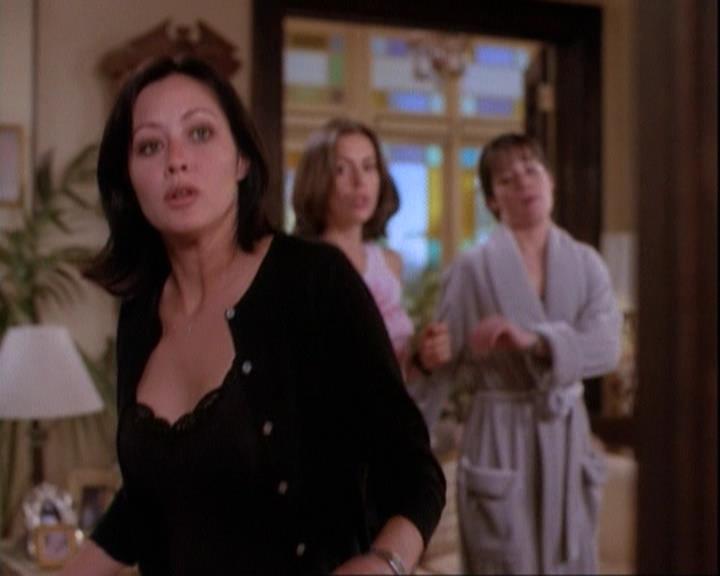 Charmed-Online-dot-net_116WichPrueIsItAnyway1047.jpg Charmed-Online-dot-net_116WichPrueIsItAnyway1047.jpg