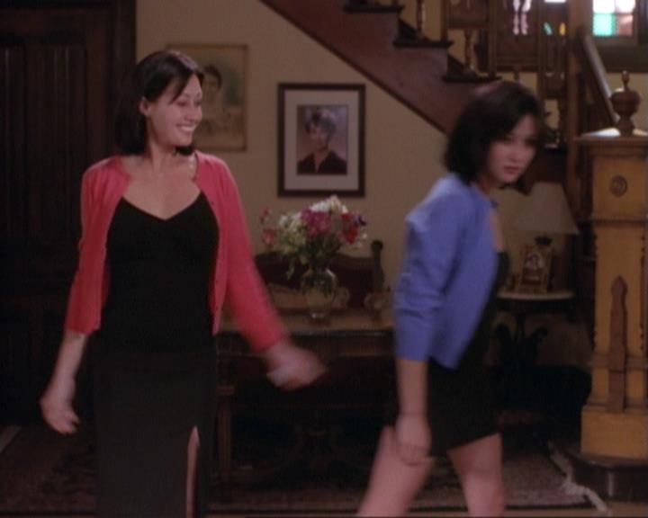 Charmed-Online-dot-net_116WichPrueIsItAnyway1166.jpg Charmed-Online-dot-net_116WichPrueIsItAnyway1166.jpg