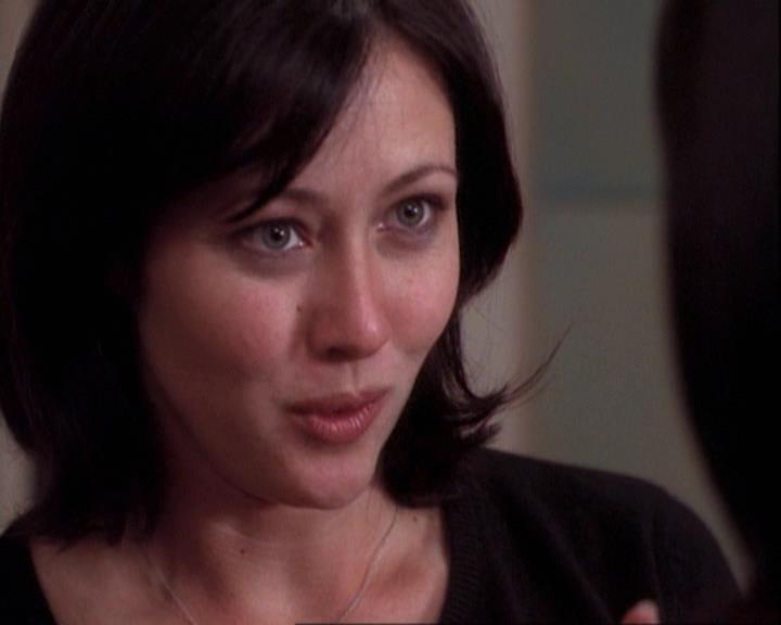 Charmed-Online-dot-net_116WichPrueIsItAnyway1227.jpg Charmed-Online-dot-net_116WichPrueIsItAnyway1227.jpg