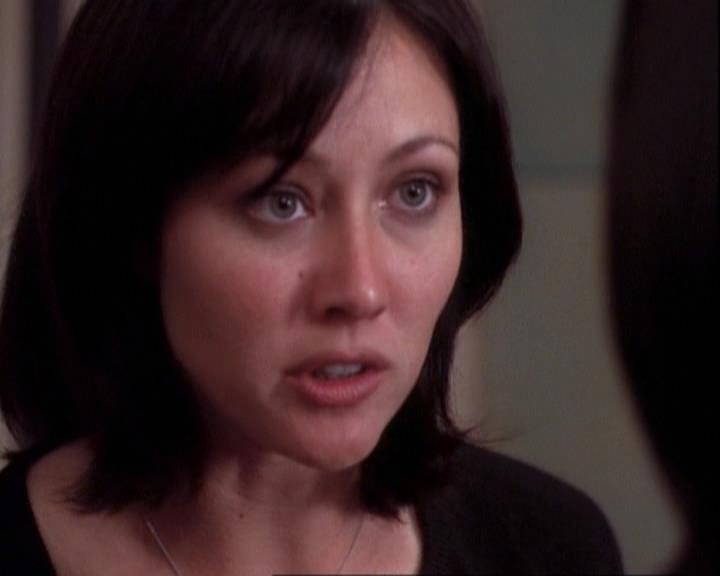 Charmed-Online-dot-net_116WichPrueIsItAnyway1229.jpg Charmed-Online-dot-net_116WichPrueIsItAnyway1229.jpg