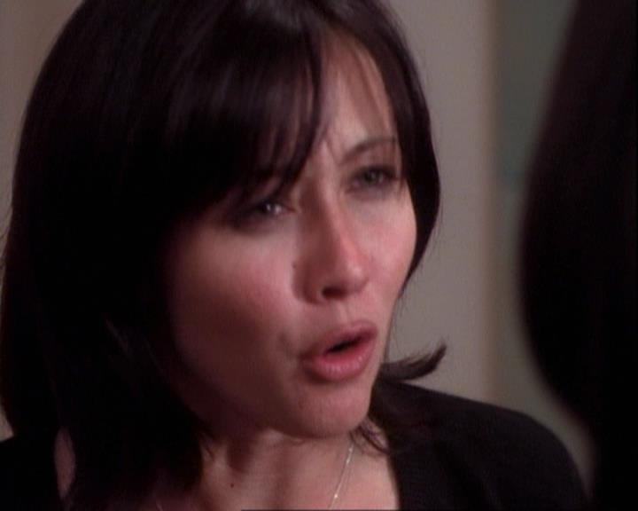 Charmed-Online-dot-net_116WichPrueIsItAnyway1233.jpg Charmed-Online-dot-net_116WichPrueIsItAnyway1233.jpg