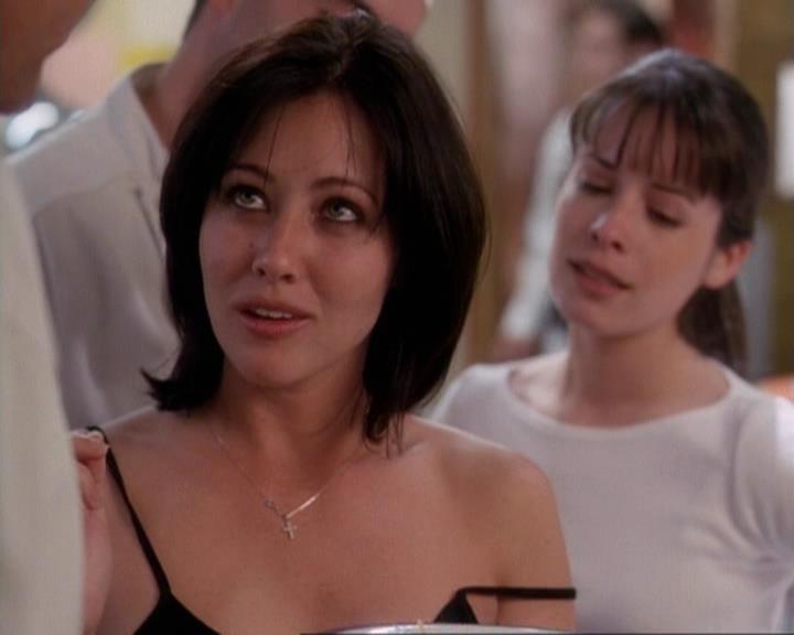 Charmed-Online-dot-net_116WichPrueIsItAnyway1395.jpg Charmed-Online-dot-net_116WichPrueIsItAnyway1395.jpg