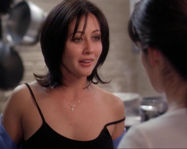 Charmed-Online-dot-net_116WichPrueIsItAnyway1425.jpg Charmed-Online-dot-net_116WichPrueIsItAnyway1425.jpg