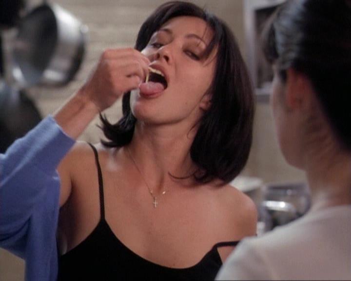 Charmed-Online-dot-net_116WichPrueIsItAnyway1431.jpg Charmed-Online-dot-net_116WichPrueIsItAnyway1431.jpg