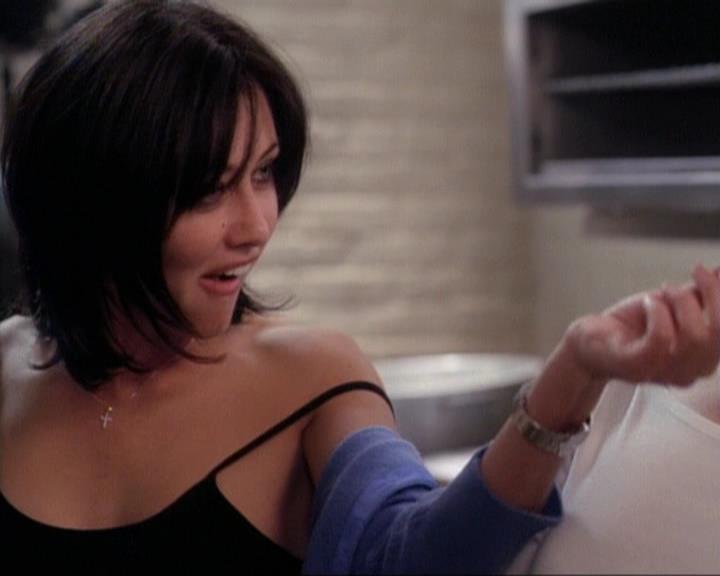 Charmed-Online-dot-net_116WichPrueIsItAnyway1436.jpg Charmed-Online-dot-net_116WichPrueIsItAnyway1436.jpg