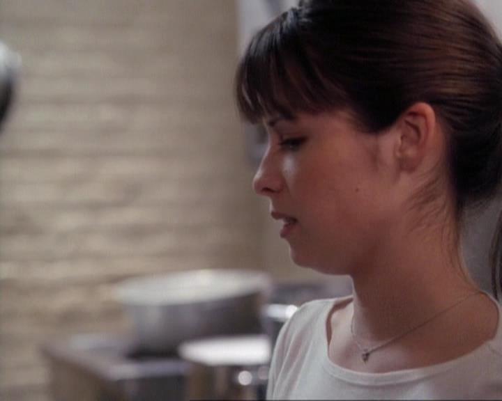 Charmed-Online-dot-net_116WichPrueIsItAnyway1438.jpg Charmed-Online-dot-net_116WichPrueIsItAnyway1438.jpg