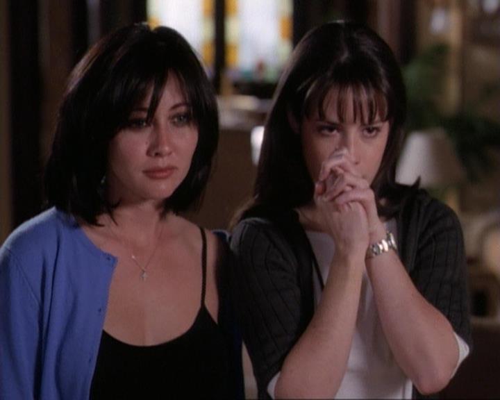 Charmed-Online-dot-net_116WichPrueIsItAnyway1636.jpg Charmed-Online-dot-net_116WichPrueIsItAnyway1636.jpg