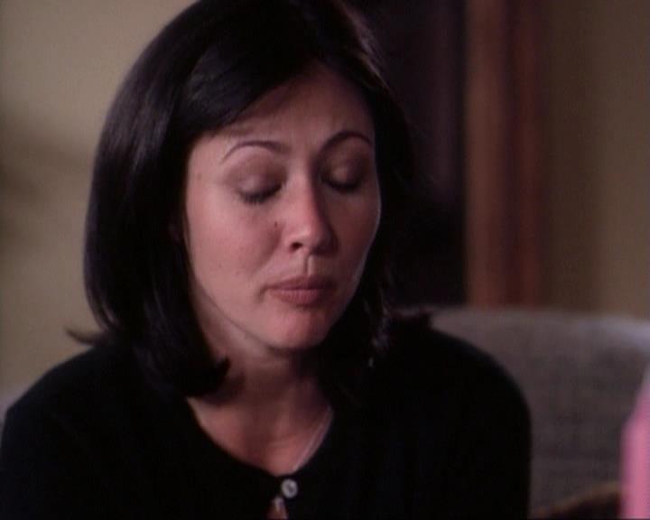 Charmed-Online-dot-net_116WichPrueIsItAnyway1789.jpg Charmed-Online-dot-net_116WichPrueIsItAnyway1789.jpg