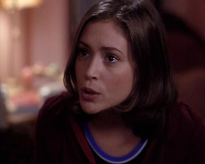 Charmed-Online-dot-net_116WichPrueIsItAnyway1885.jpg