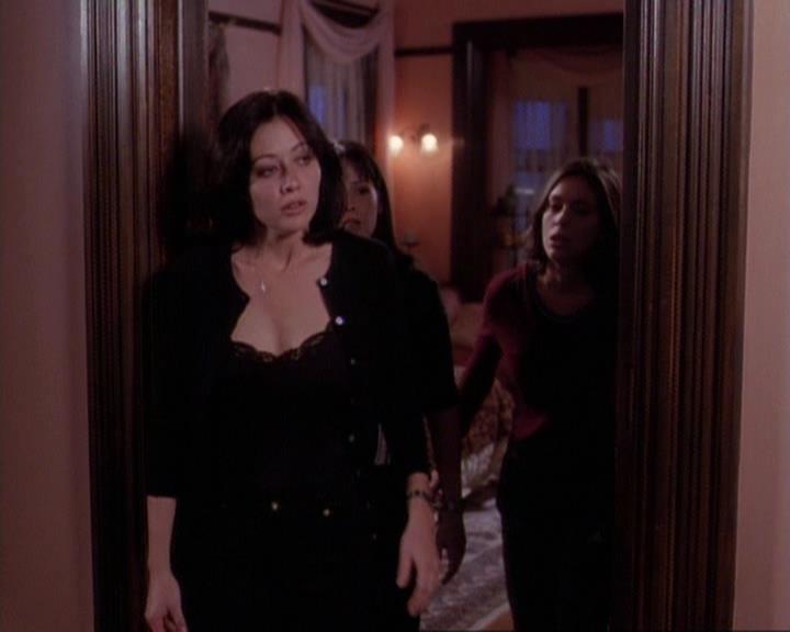 Charmed-Online-dot-net_116WichPrueIsItAnyway1930.jpg Charmed-Online-dot-net_116WichPrueIsItAnyway1930.jpg