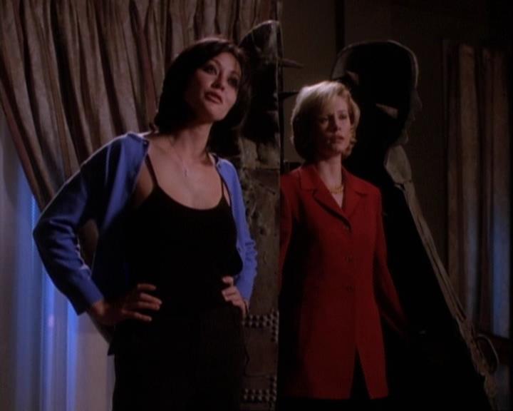 Charmed-Online-dot-net_116WichPrueIsItAnyway1965.jpg Charmed-Online-dot-net_116WichPrueIsItAnyway1965.jpg