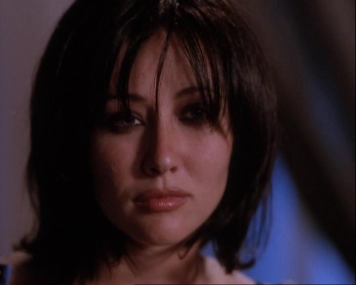 Charmed-Online-dot-net_116WichPrueIsItAnyway1999.jpg