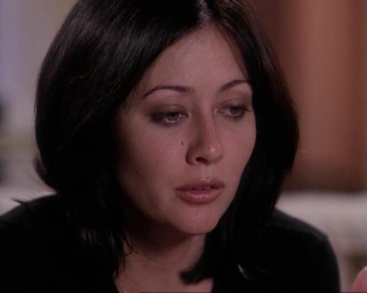 Charmed-Online-dot-net_116WichPrueIsItAnyway2079.jpg Charmed-Online-dot-net_116WichPrueIsItAnyway2079.jpg