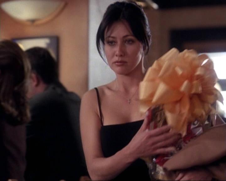 Charmed-Online-dot-net_116WichPrueIsItAnyway2325.jpg Charmed-Online-dot-net_116WichPrueIsItAnyway2325.jpg