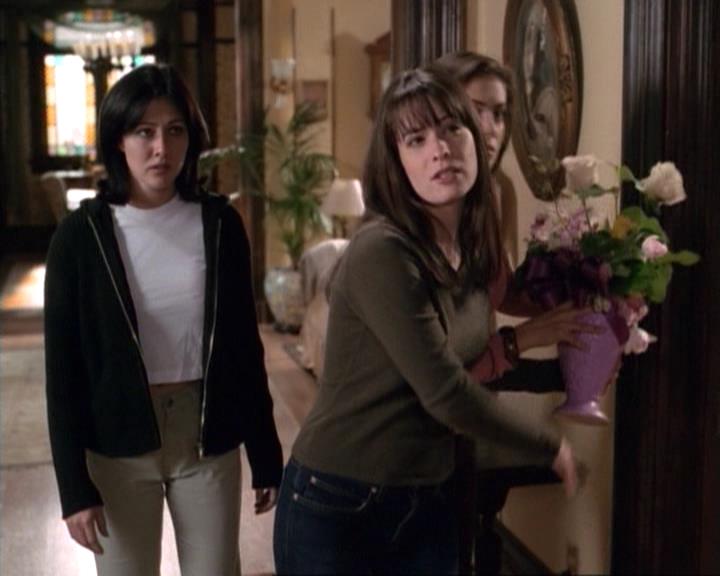 Charmed-Online-dot-net_117That70sEpisode0125.jpg Charmed-Online-dot-net_117That70sEpisode0125.jpg