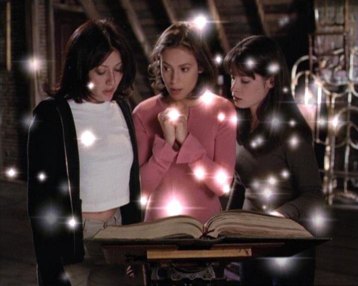 Charmed-Online-dot-net_117That70sEpisode0214.jpg