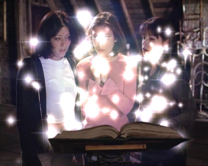Charmed-Online-dot-net_117That70sEpisode0219.jpg