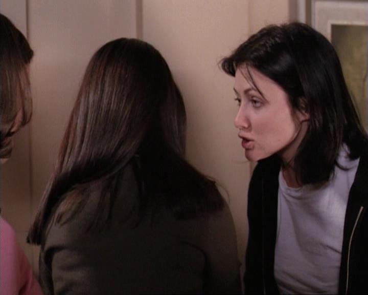 Charmed-Online-dot-net_117That70sEpisode0501.jpg