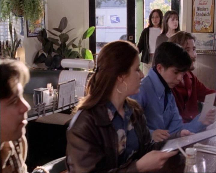 Charmed-Online-dot-net_117That70sEpisode0659.jpg Charmed-Online-dot-net_117That70sEpisode0659.jpg