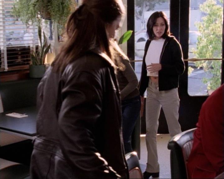 Charmed-Online-dot-net_117That70sEpisode0663.jpg Charmed-Online-dot-net_117That70sEpisode0663.jpg
