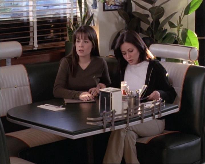 Charmed-Online-dot-net_117That70sEpisode0673.jpg