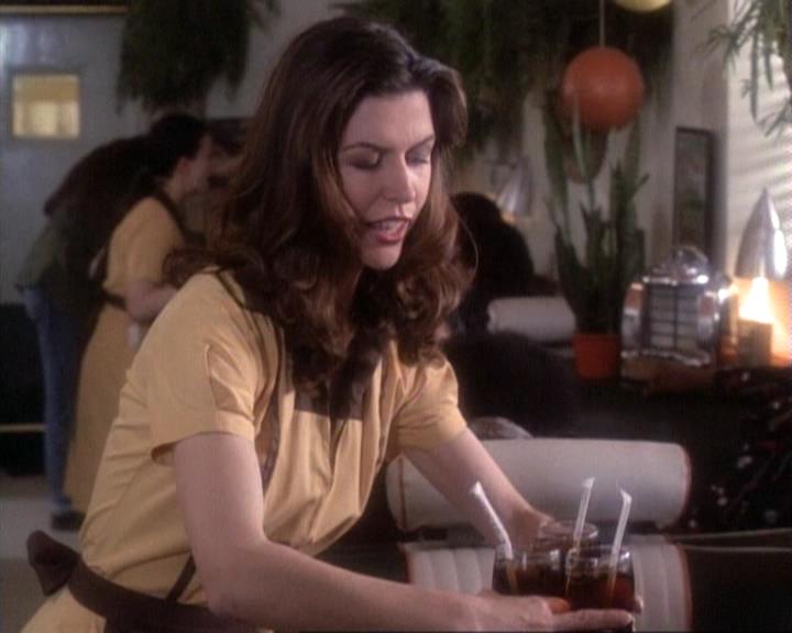 Charmed-Online-dot-net_117That70sEpisode0695.jpg