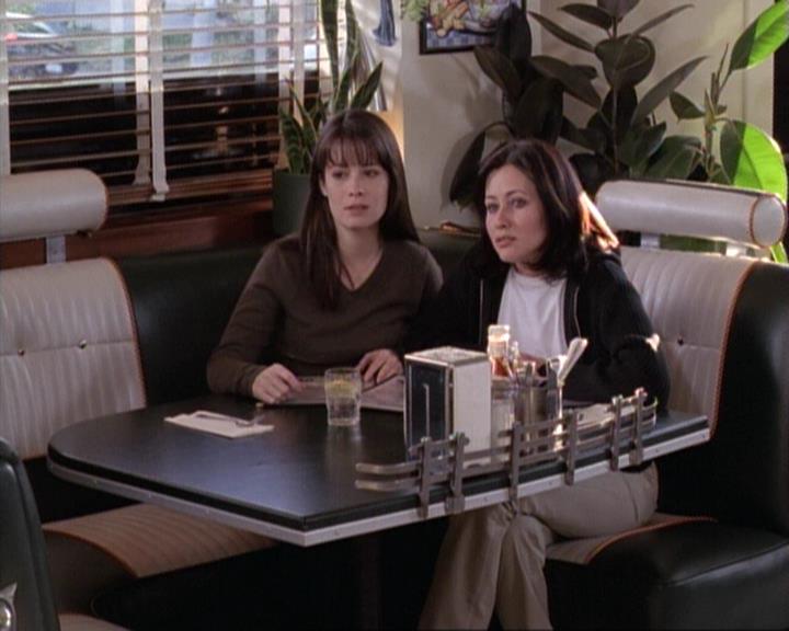 Charmed-Online-dot-net_117That70sEpisode0708.jpg Charmed-Online-dot-net_117That70sEpisode0708.jpg