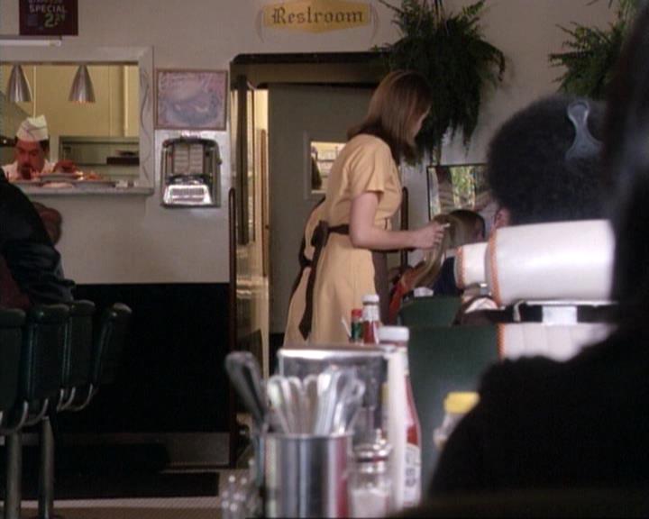 Charmed-Online-dot-net_117That70sEpisode0734.jpg Charmed-Online-dot-net_117That70sEpisode0734.jpg