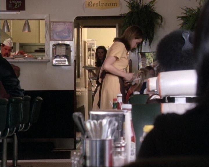 Charmed-Online-dot-net_117That70sEpisode0735.jpg Charmed-Online-dot-net_117That70sEpisode0735.jpg