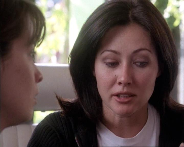 Charmed-Online-dot-net_117That70sEpisode0744.jpg Charmed-Online-dot-net_117That70sEpisode0744.jpg