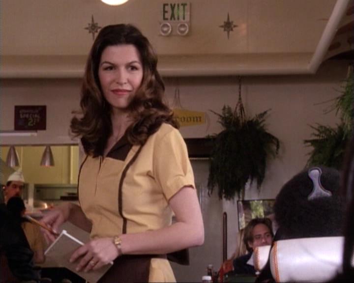 Charmed-Online-dot-net_117That70sEpisode0780.jpg Charmed-Online-dot-net_117That70sEpisode0780.jpg