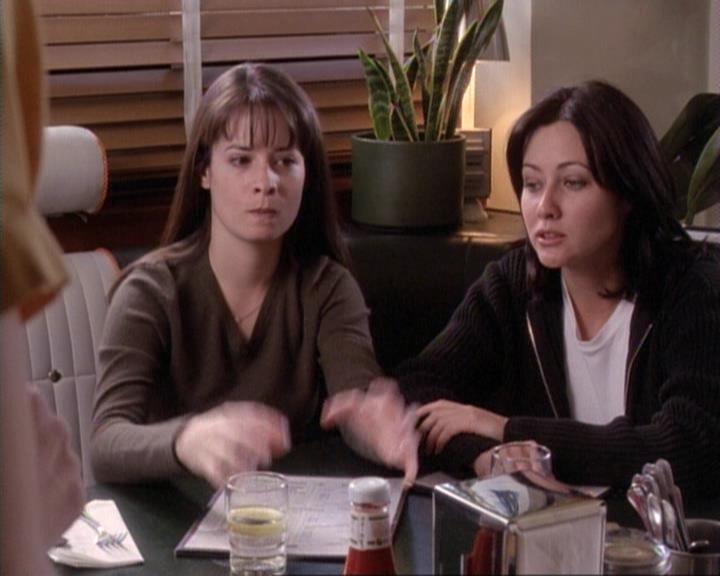 Charmed-Online-dot-net_117That70sEpisode0798.jpg Charmed-Online-dot-net_117That70sEpisode0798.jpg