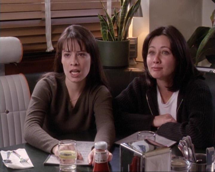 Charmed-Online-dot-net_117That70sEpisode0833.jpg