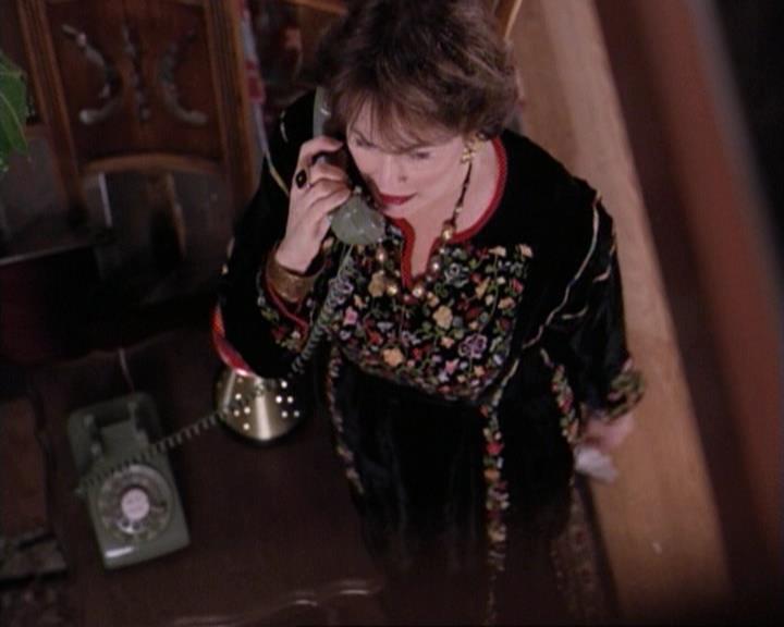 Charmed-Online-dot-net_117That70sEpisode0890.jpg Charmed-Online-dot-net_117That70sEpisode0890.jpg