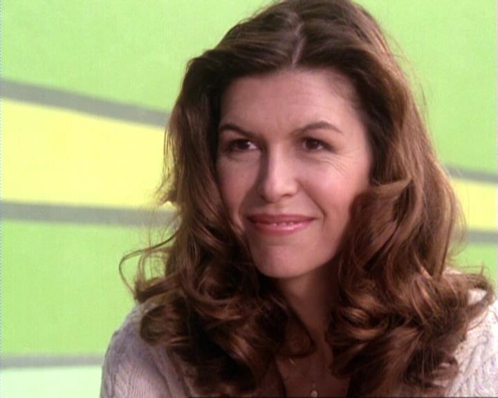 Charmed-Online-dot-net_117That70sEpisode0923.jpg Charmed-Online-dot-net_117That70sEpisode0923.jpg