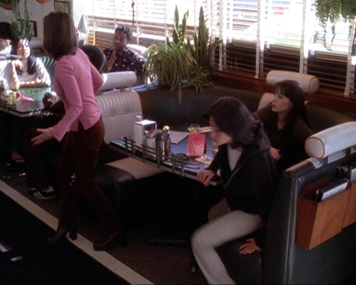 Charmed-Online-dot-net_117That70sEpisode0990.jpg Charmed-Online-dot-net_117That70sEpisode0990.jpg